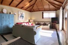 Villa i Marbella - Stunning 7-Bedroom Beachside Villa in Marbella