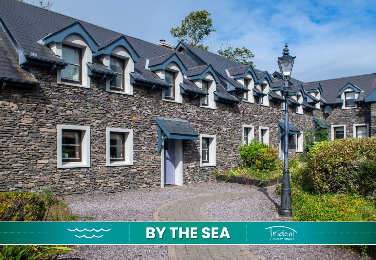 Hus i Dingle - Dingle CY (TR4) No 1 (4 Bed - Sleeps 8) (W)