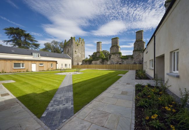  i Castlemartyr - Castlemartyr Mews (TR4) No 6 (3 Bed)