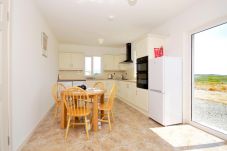Landejendom i Clifden - Clifden Sky Road Holiday Cottage - Ref 311