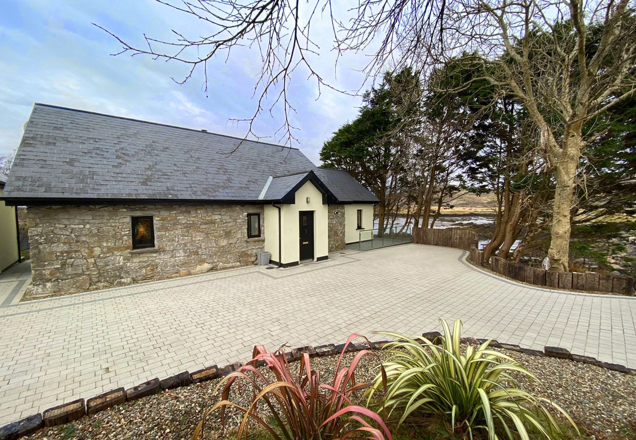Hus i Cashel - Cashel Bay Holiday Home Ref 424