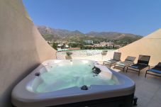 Lejlighed i Marbella - Penthouse in City Centre Marbella with Jacuzzi*