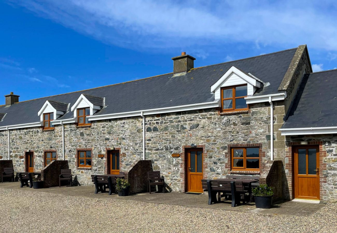 Landejendom i Kilmore Quay - Hook Holiday Cottage