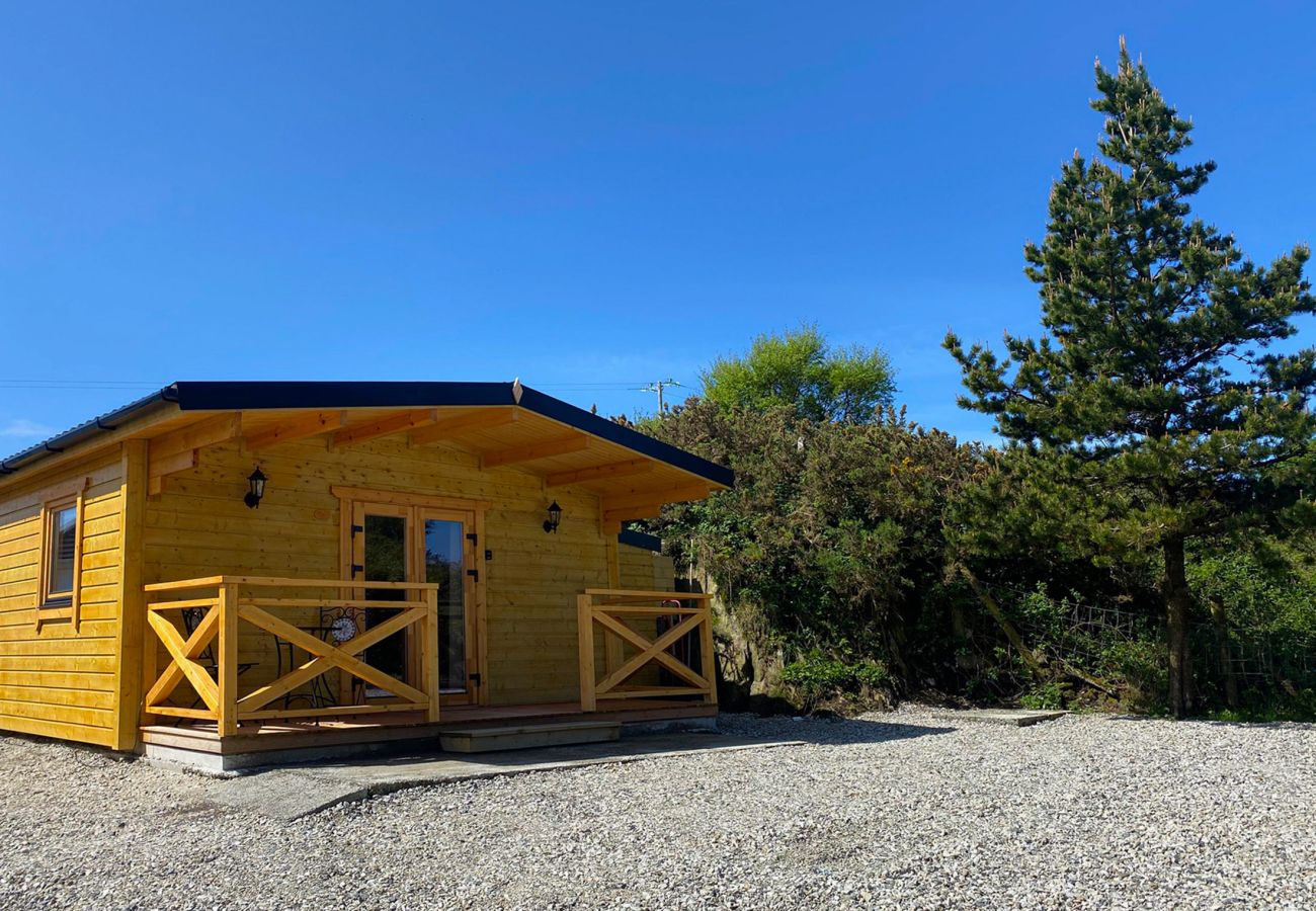 Hytte i Clifden - Clifden Lake View Holiday Cabin Ref 438