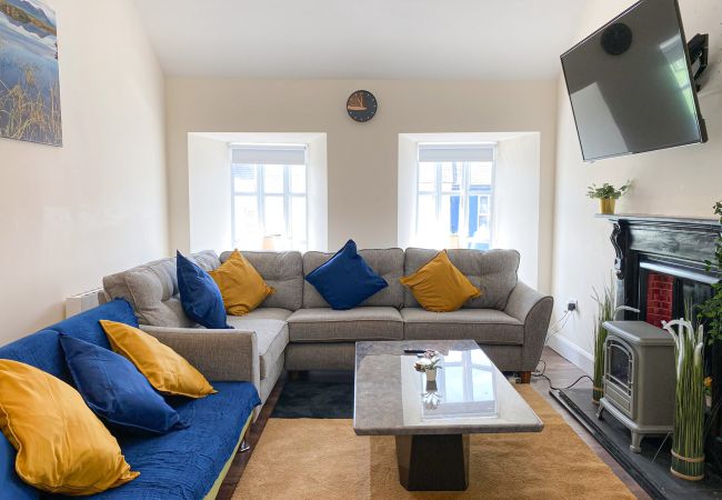  i Clifden - Clifden Town Large Holiday Home Ref 444
