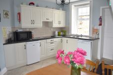 Capstan Cottage Portsalon, Pretty Coastal Cottage on the Wild Atlantic Way in County Donegal
