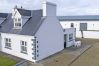 Huis in Doonbeg - Matthews Traditional Holiday Cottage