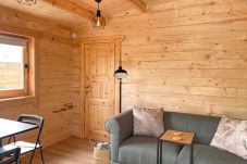 Clifden Lake View Holiday Cabin, Clifden, Co. Galway | Coastal Self-Catering Holiday Accommodation Available in Clifden, Connemara, County Galway | Re