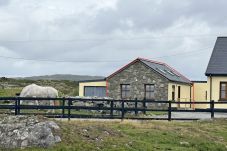 Clifden Holiday Apartment. Stone Cottage, rural landscape. Wonderful views.