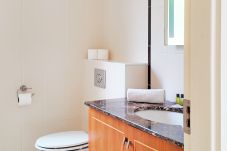 Derrynane Oceancove Holiday Homes Co Kerry. Family holiday accommodation. Modern, bright toilet sink bathroom 