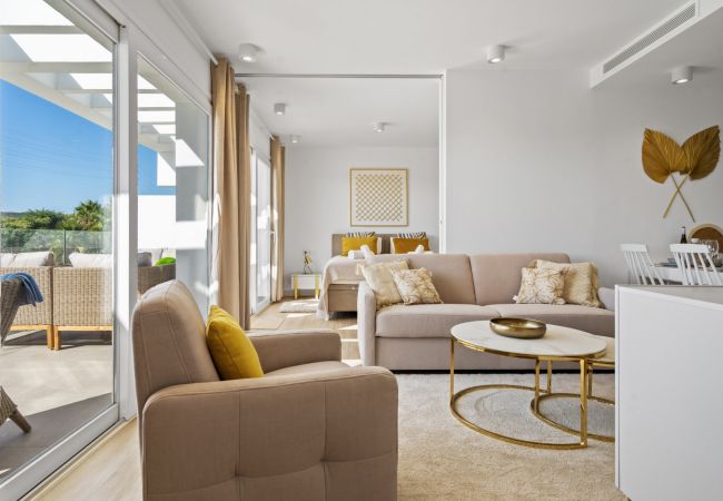 Appartement in Casares - Chic Penthouse & Solarium ALCAZABA LAGOON (2125)