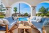 Villa en Marbella - Super Andalusian Villa Near Beach with Heated Pool