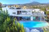 Villa en Marbella - Luxury Villa with Panoramic Views - Puerto Banus