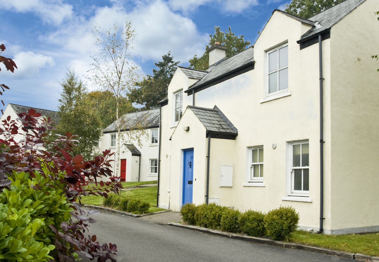 Bunratty Castle Gardens, Pet Friendly Holiday Accommodation in Bunratty, County Clare Bunratty Castle Gardens, Pet Friendly Holiday Accommodation in Bunratty, County Clare