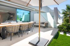 Casa adosada en La Cala de Mijas - Luxurious Townhouse & Rooftop Plunge Pool