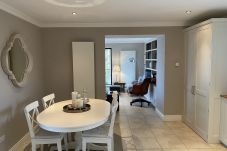 Cashel Bay Holiday Home, Seaside Holiday Accommodation Available in Cashel, County Galway