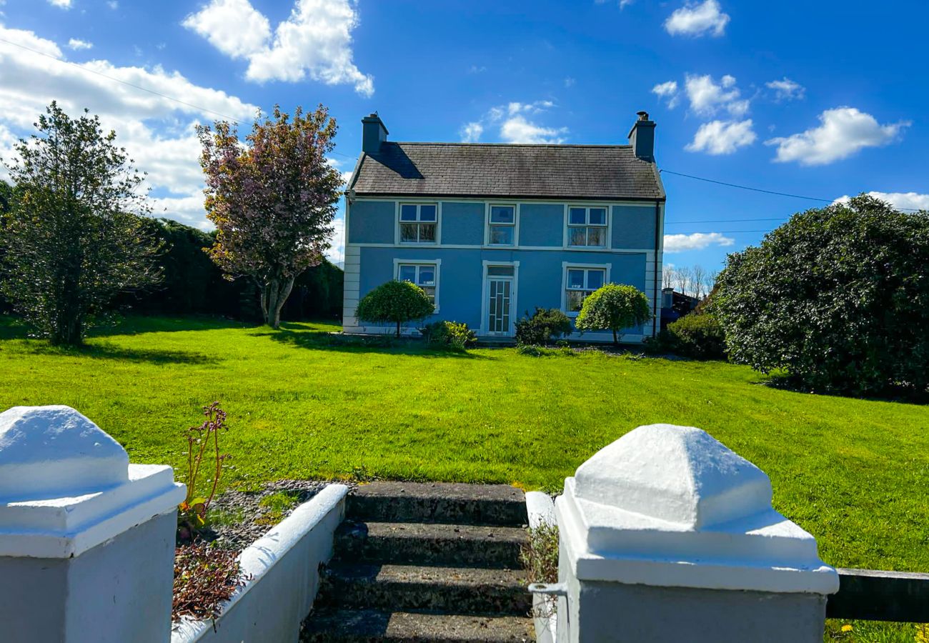 Lisheenbawn Farranfore Farmhouse Co. Kerry - Farmhouse available Co. Kerry Ireland Lisheenbawn Farranfore Farmhouse Co. Kerry - Farmhouse available Co. Kerry Ireland