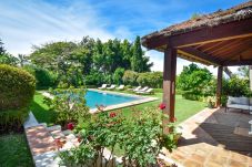 Villa à Marbella - A Real Oasis in  Colonial style