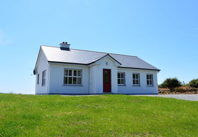 Clifden Sky Road Holiday Cottage, Coastal Holiday Accommodation Available near Clifden in Connemara, County Galway Clifden Sky Road Holiday Cottage, Coastal Holiday Accommodation Available near Clifden in Connemara, County Galway