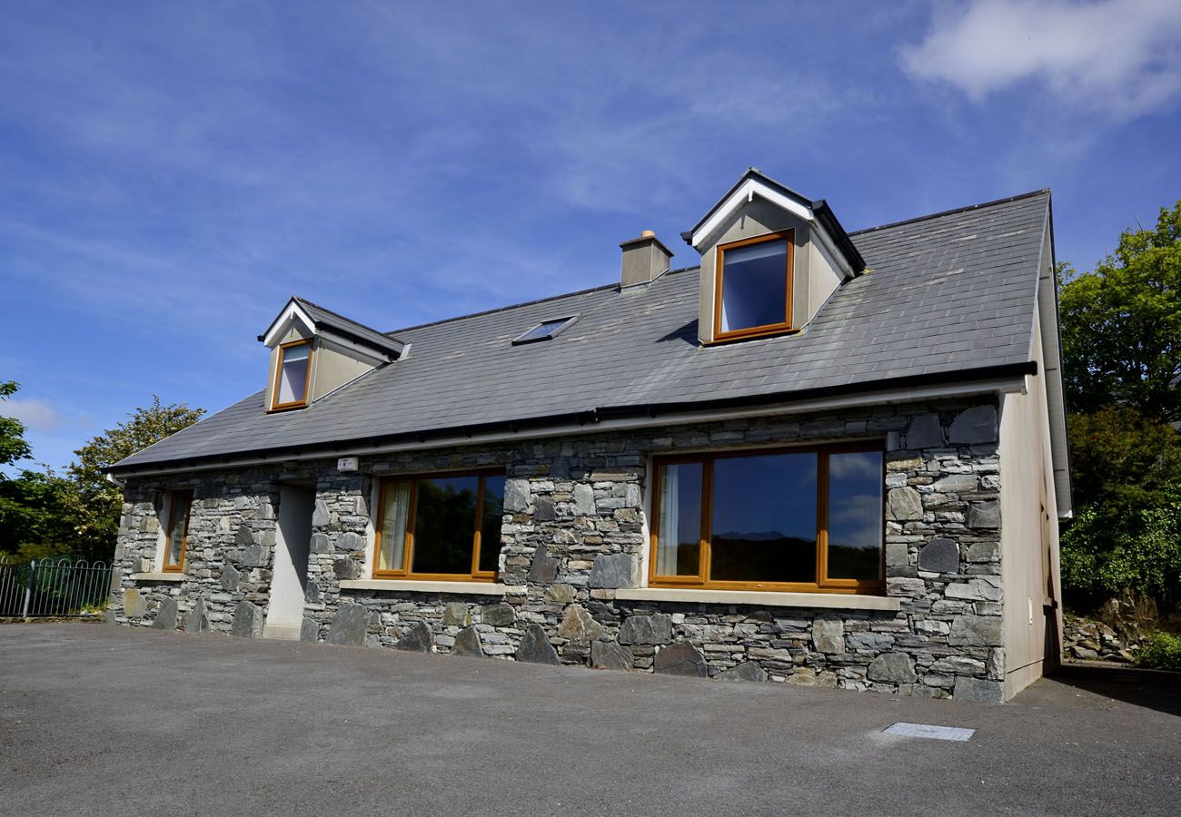 Owenglin River Cottage Clifden Connemara Self Catering Galway Owenglin River Cottage, Large Holiday Cottage in Connemara, County Galway
