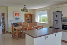 Southland Holiday Home, Seaside Holiday Accommodation Available near Milltown Malbay, County Clare