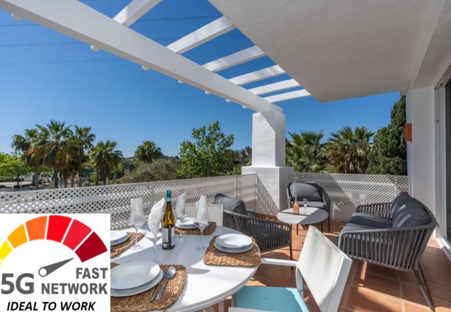 à Casares - AL-114 ESTEPONA - APARTMENT - ALCAZABA LAGOON 2 BD