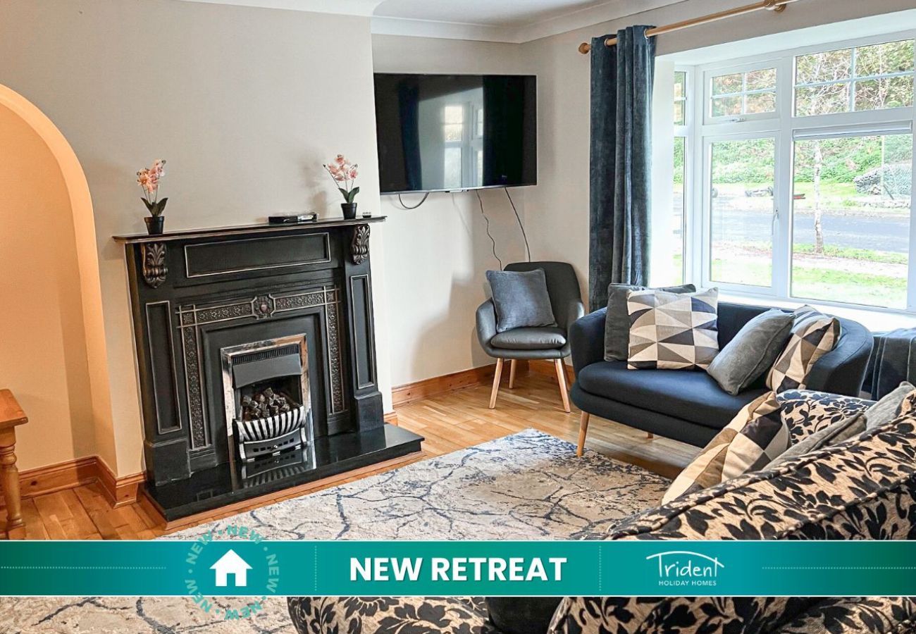 Living room in Fishermans Grove No. 21 - Pet-Friendly Holiday Home Dunmore East, County Waterford