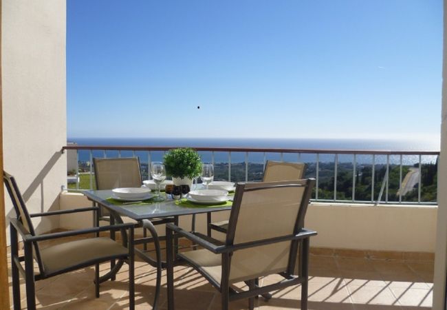  in Marbella - Apartment with Sea Views and Sunlit Terraces