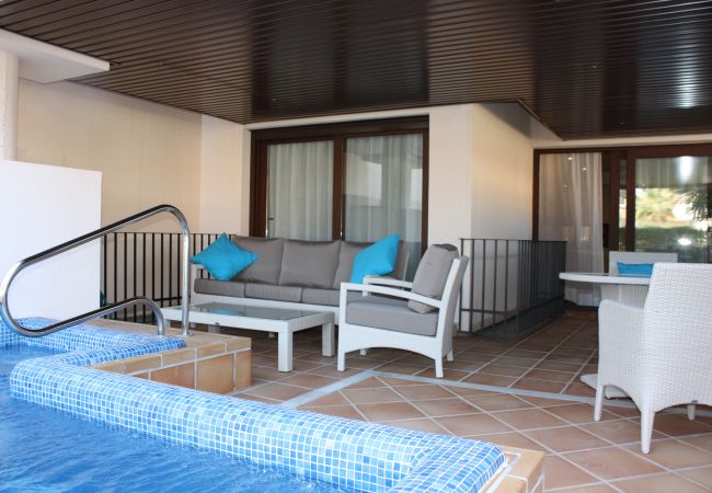 Apartment in Estepona - 100 - Beach apartment with Private Pool Apartment in Estepona - 100 - Beach apartment with Private Pool