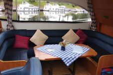Boating holiday in Northern Ireland Manor Marine Noble Captain 6/8 Berth Lough Erne Co. Fermanagh 	