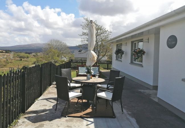 Charming Mary Naoise Family Self-Catering Holiday Home, Lettermacaward, County Donegal Charming Mary Naoise Family Self-Catering Holiday Home, Lettermacaward, County Donegal