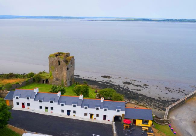 Shannon Castle Holiday Cottages Type C , Riverside Holiday Accommodation Available in Ballysteem, County Limerick Shannon Castle Holiday Cottages Type C , Riverside Holiday Accommodation Available in Ballysteem, County Limerick