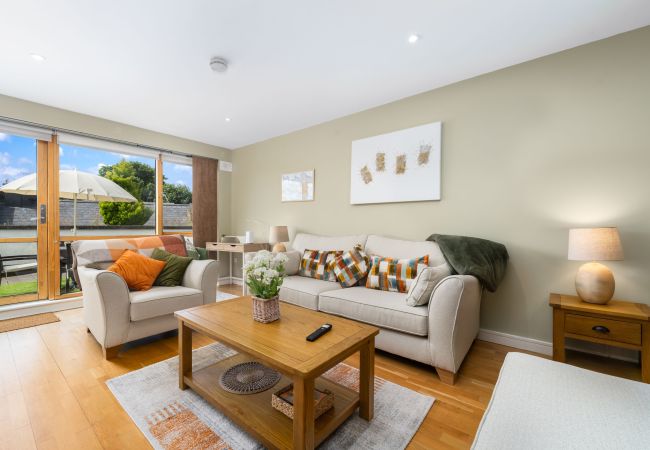 Apartment in Clifden - Clifden Town Apartment Ref 453