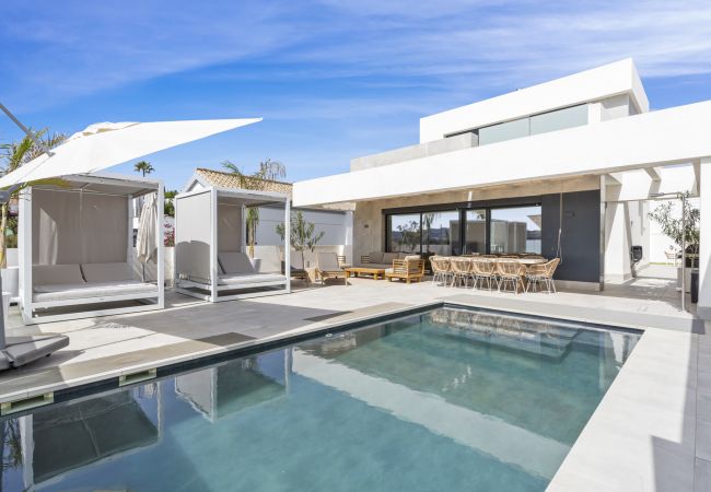 Villa/Dettached house in Mijas Costa - Villa Ocean House Mijas